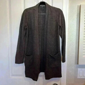 Barefoot dreams cozy chic lite long cardigan size small flat front patch pockets
